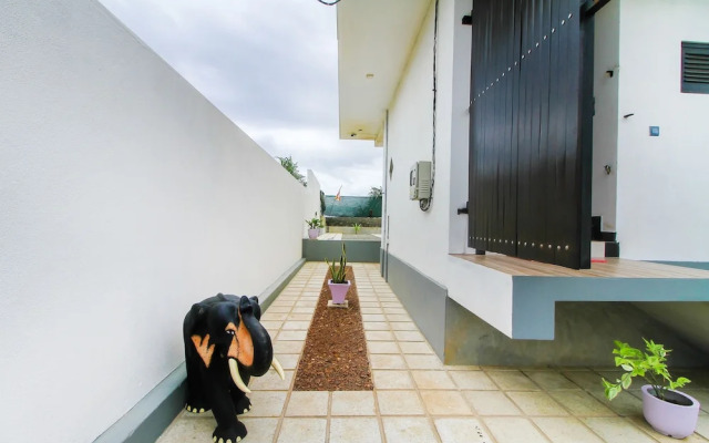 OYO 378 Hirun Beach Hotel