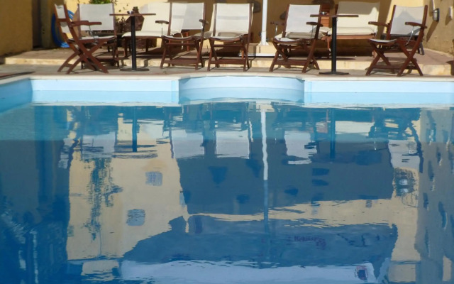 Petradi Hotel