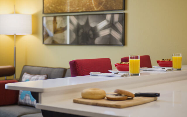 Towneplace Suites by Marriott Red Deer