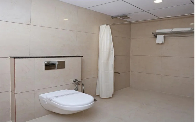 Hotel Paras Royale