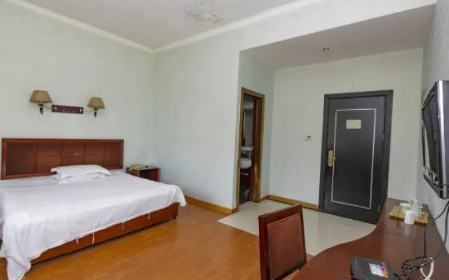 Tongfu Hotel (Hengdian Film and Television City)
