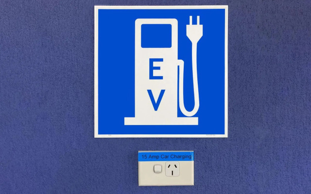 ORION BLUE BEACH STAY Vincentia 4pm Check Out Sundays