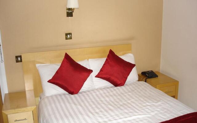 The Commercial Hotel