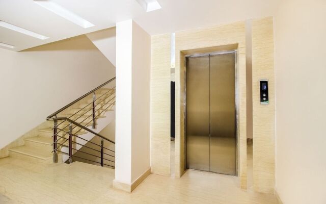 Capital O 37152 Naveen Continental