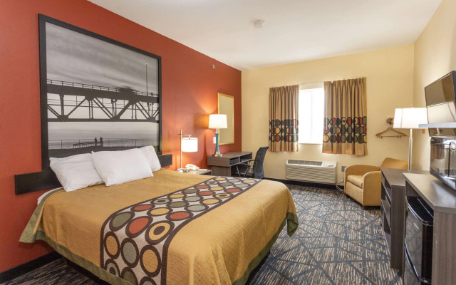 Super 8 by Wyndham Big Rapids