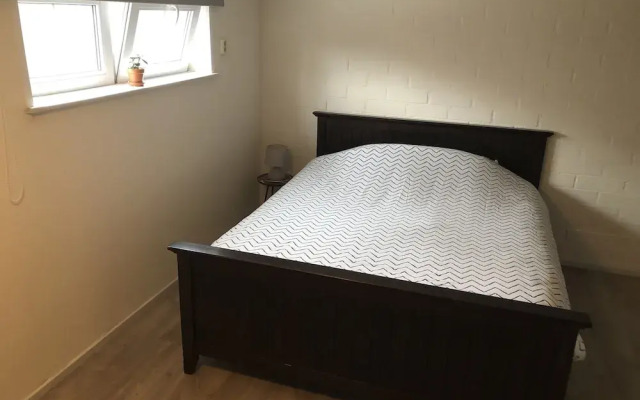 Slapen in eigentijds woonboot hotel