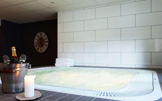 Home Hotel Plaza - Dinner included