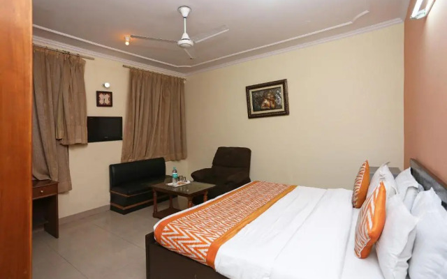 OYO Rooms Govindpuri Metro