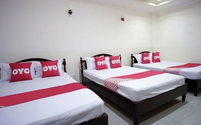 OYO 1040 Xuan Quynh Hotel