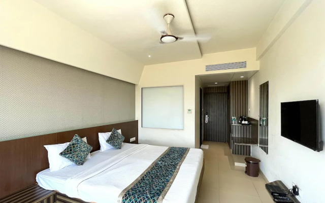 Hotel Grand Parivaar