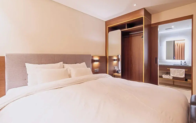 Yaja Hotel Peace Square branch