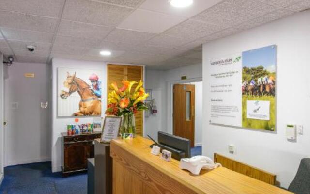 Sandown Park Lodge