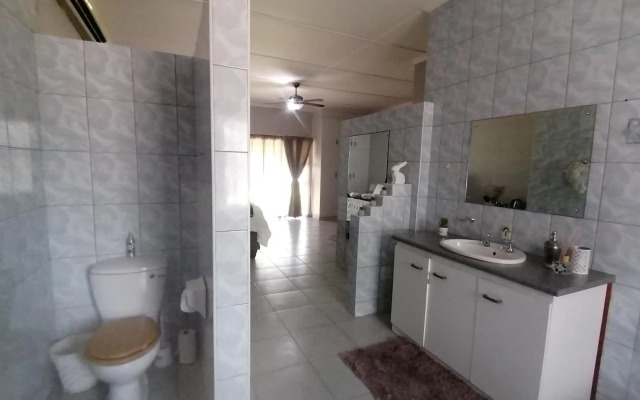 Oppi Draai Guesthouse