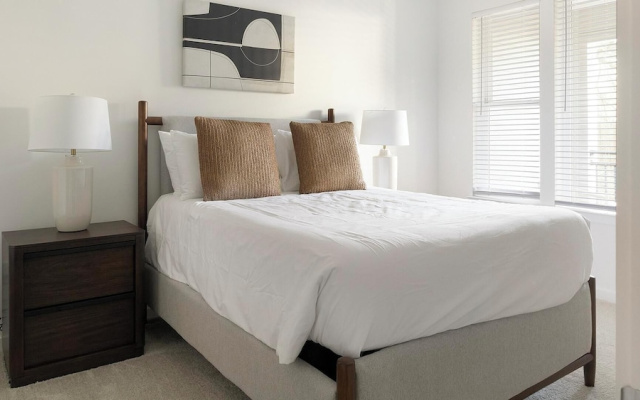 Landing Apartments Near Woodcrest