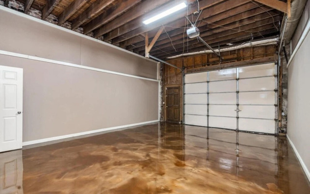 Luxurious Downtown Townhouse