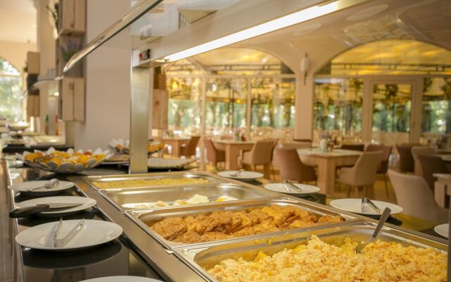 Hacienda Beach Resort