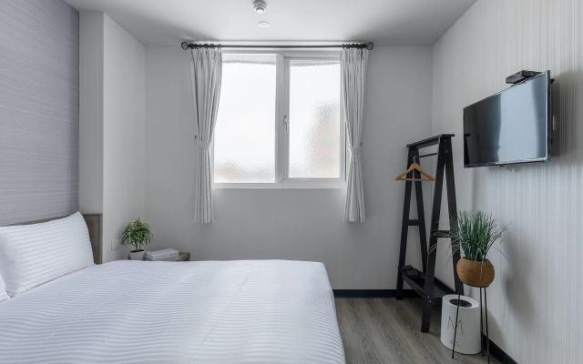 Hotel Brown - Zhongzheng