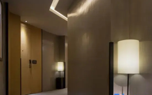 Sfeel Designer Hotel (Chengdu Jiuyan Bridge Shop)