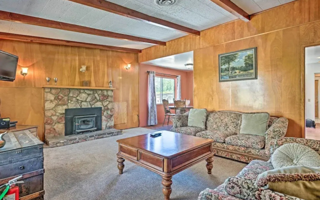 Scenic Kernville Home - Walk to Downtown & River!