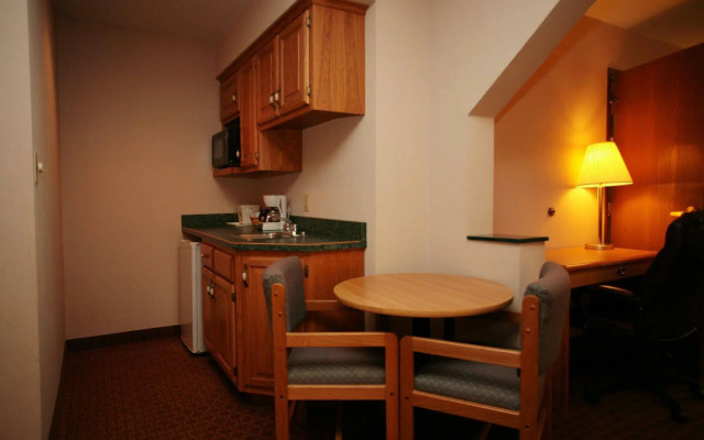 Best Western Flora Inn