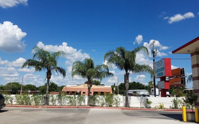 Luxury Inn & RV Park
