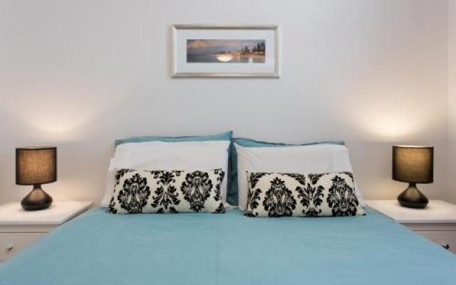 Ocean Breeze Apartment