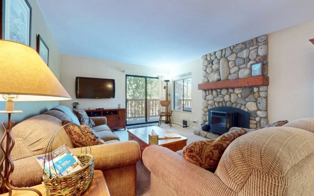 Summit #243 1 Bedroom Condo