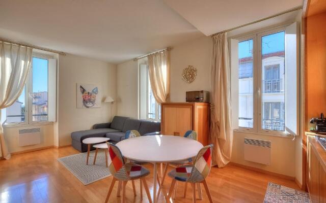 Lumineux Appartement- Carre d'or- Proche mer