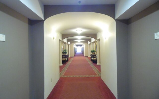 Regalia Hotel & Conference Center