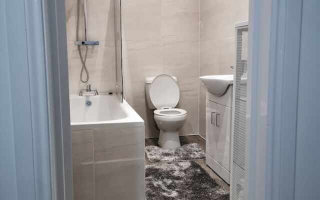 SH Apartments - Dixon Street