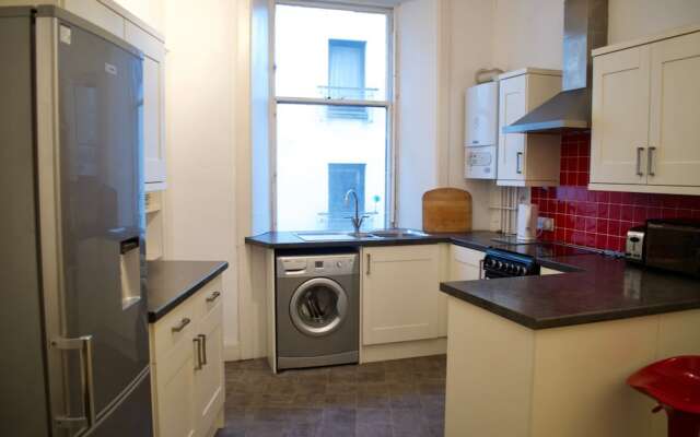 1 Bedroom Property in Leith