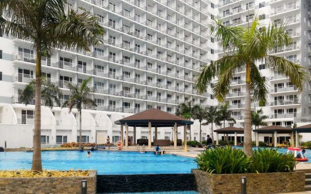 Withus Condotel at Shell Residences