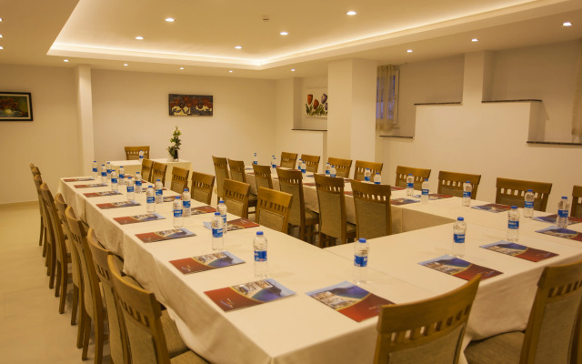 Kleopatra Ada Beach Hotel
