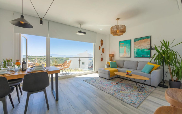 Views, Terrace & Pool - Fibre WIFI - SimplyTarifa