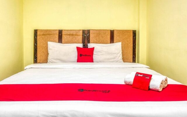 RedDoorz @ Jalan Kapten Muslim Medan