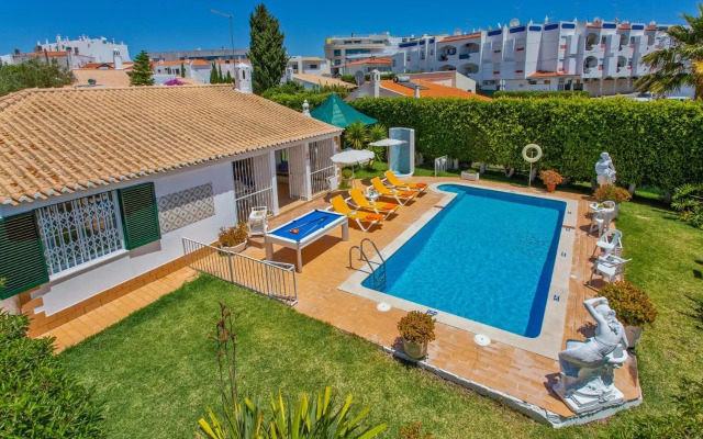 Villa Eliza by Villa Plus