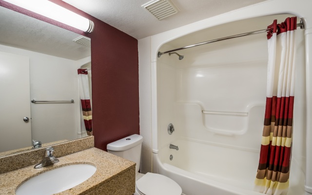 Red Roof Inn Rochester – Airport