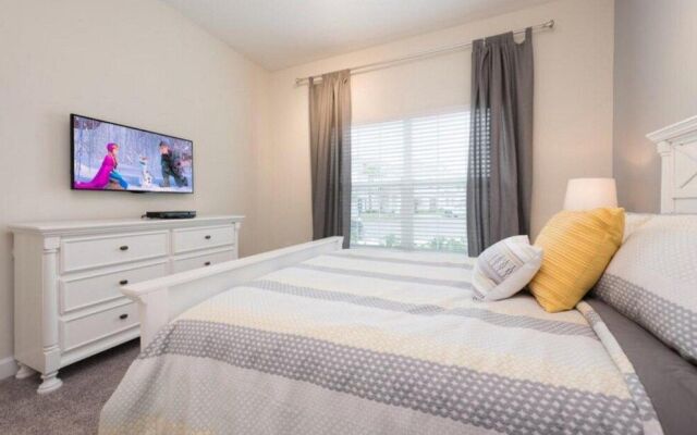 Storey Lake 4909