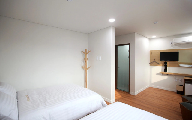 ZIYOLK Seoul Station