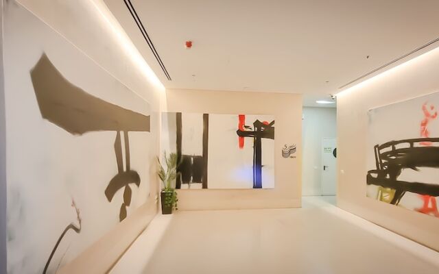 Design Apt Parking Included 2BDR TL30