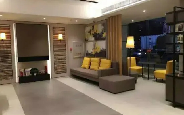 Homeinn Plus Hotel (Shenyang Railway Station East Square Subway Station)