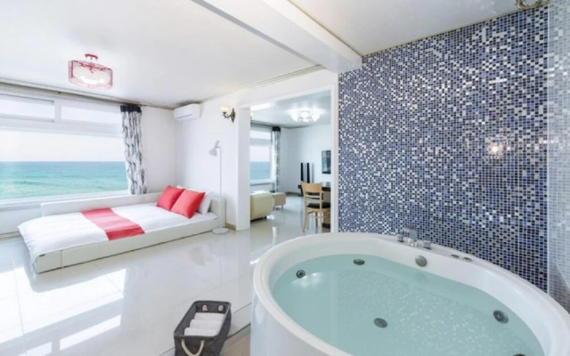 Goseong Coast House Pension
