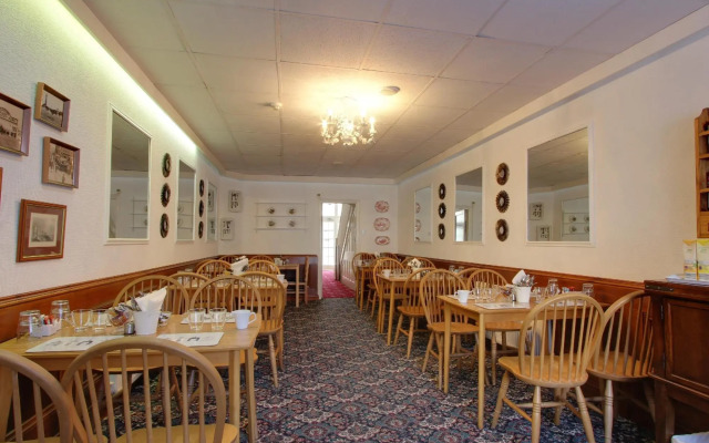 Mayfair Hotel
