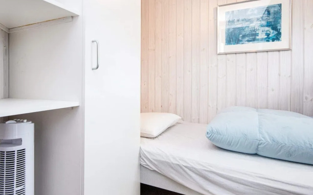 6 Person Holiday Home in Borkop