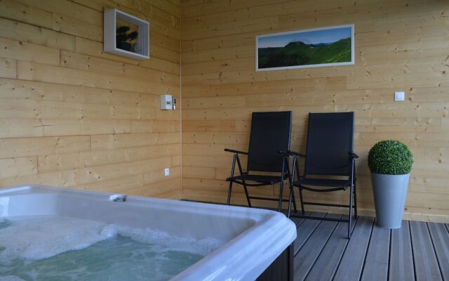 Chalet bois tout confort avec Spa