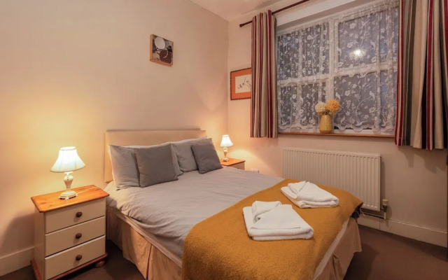 Ricky Road Guest House - Budget