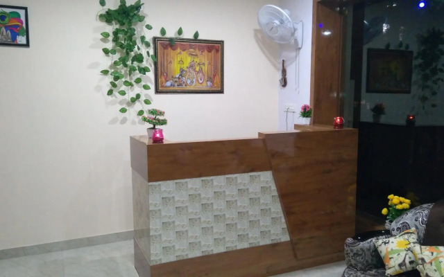 OYO 10228 Hotel Chandramouli