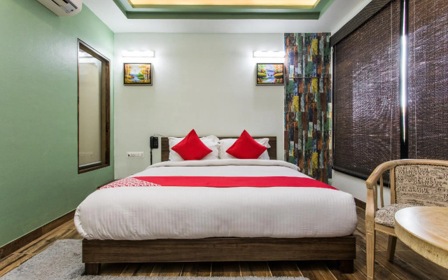 Capital O 15445 Hotel Sheekhar Inn