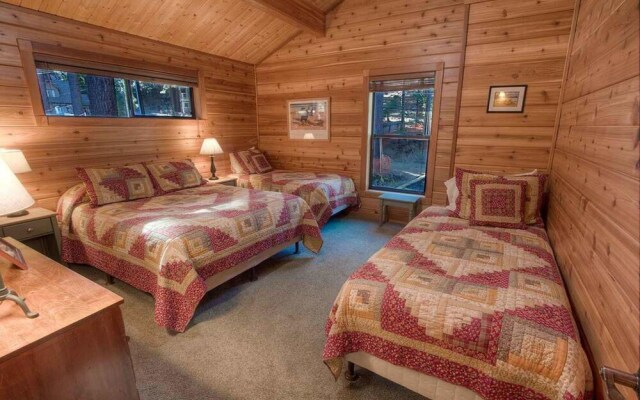 Smokey Joes by Lake Tahoe Accommodations