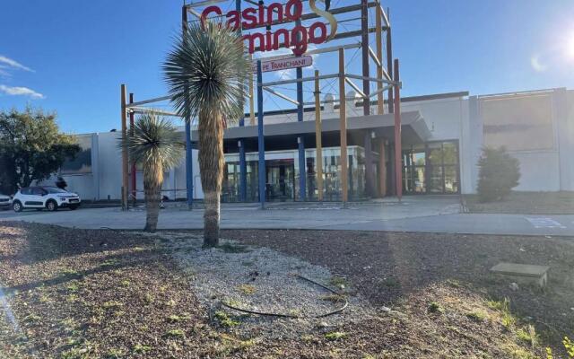 Appartement Le Grau-du-Roi, 2 pièces, 6 personnes - FR-1-250-198